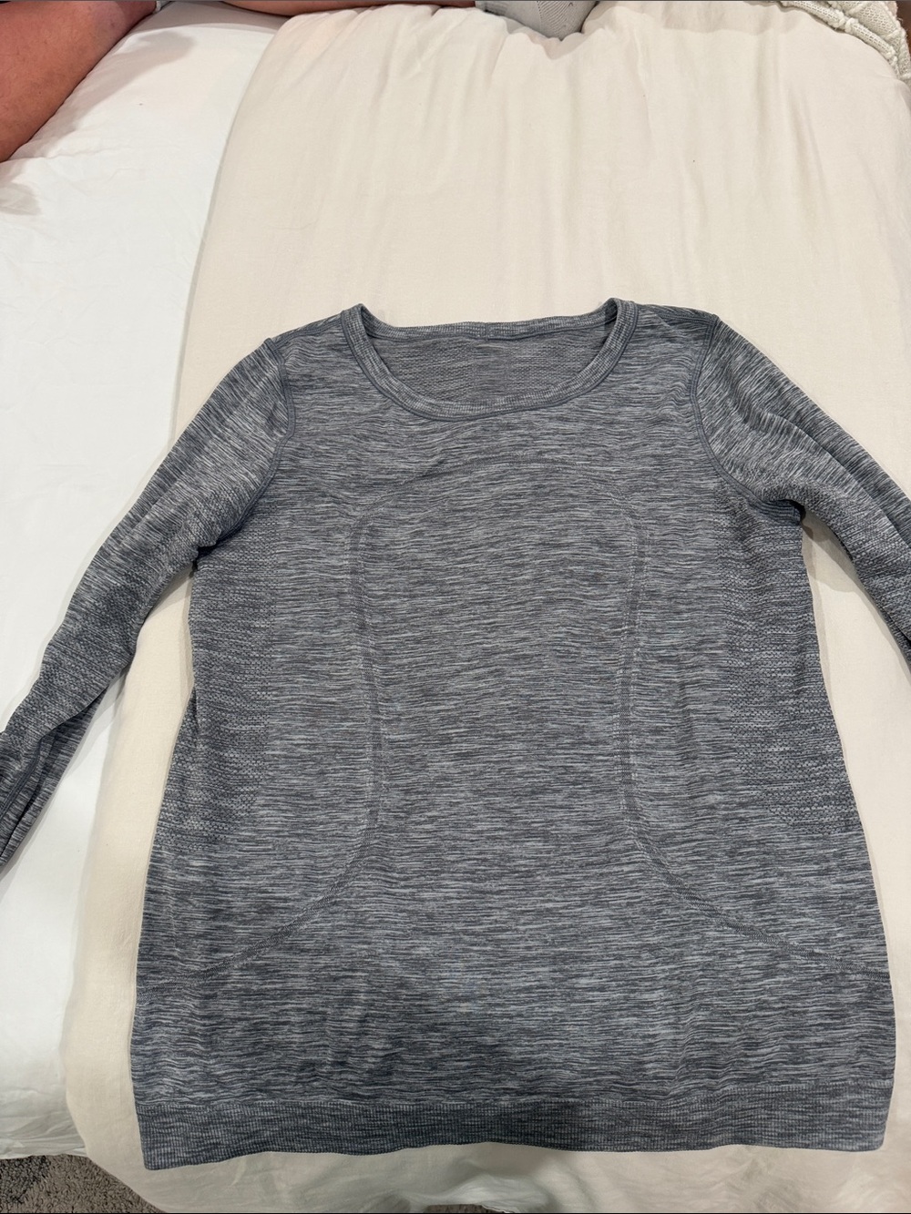 Boxy Lululemon athletica Long Sleeve Heathered Gray Top